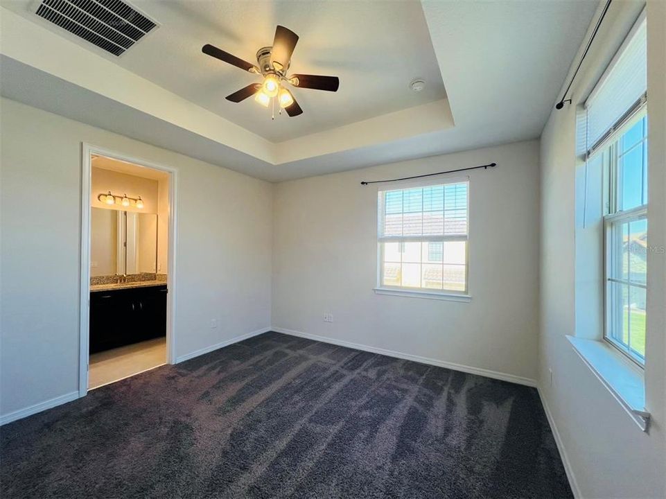 For Rent: $2,250 (2 beds, 2 baths, 1613 Square Feet)