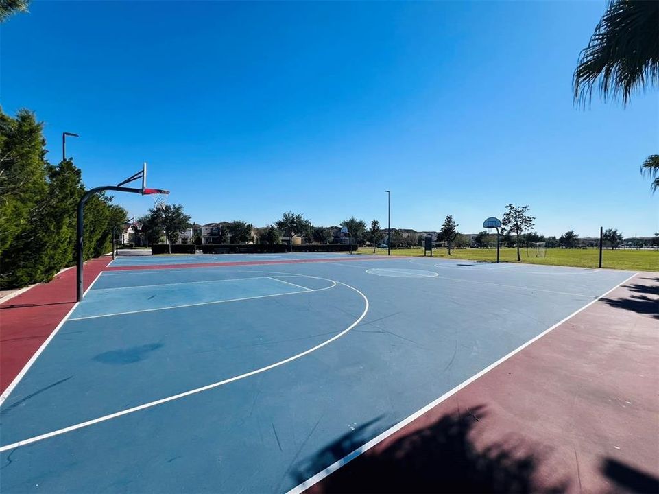 For Rent: $2,250 (2 beds, 2 baths, 1613 Square Feet)