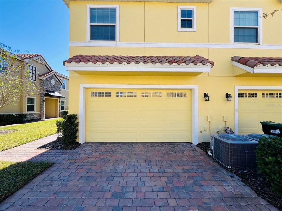 For Rent: $2,250 (2 beds, 2 baths, 1613 Square Feet)