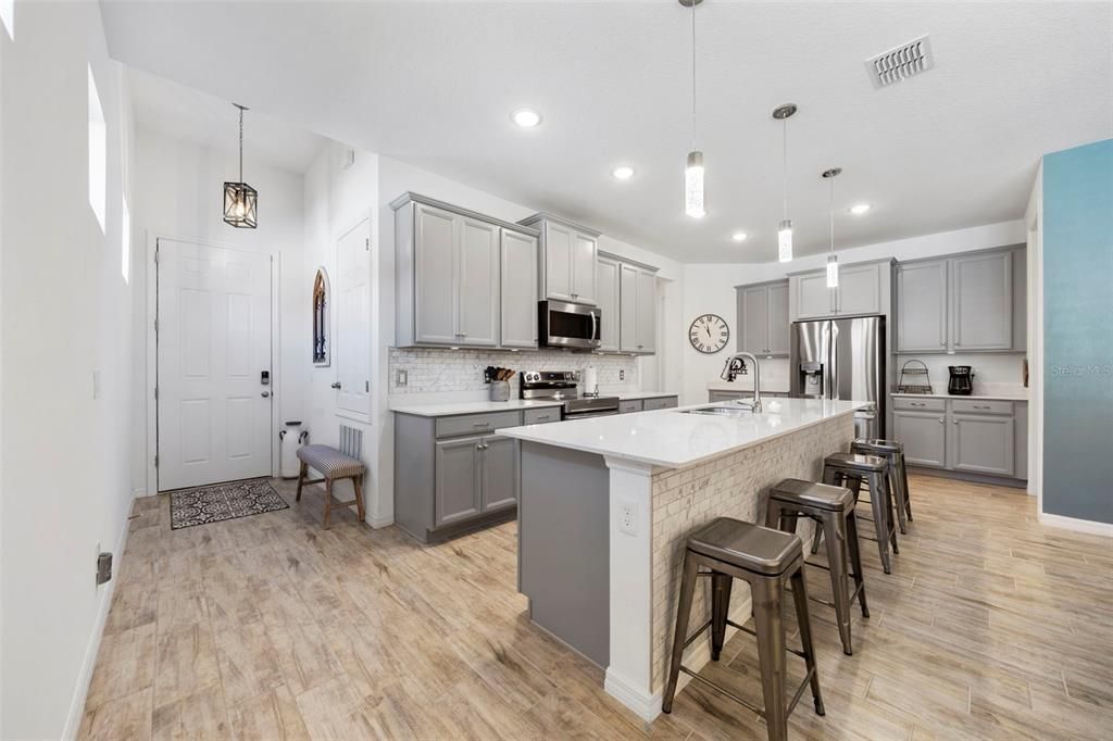 На продажу: $349,000 (3 спален, 2 ванн, 1584 Квадратных фут)