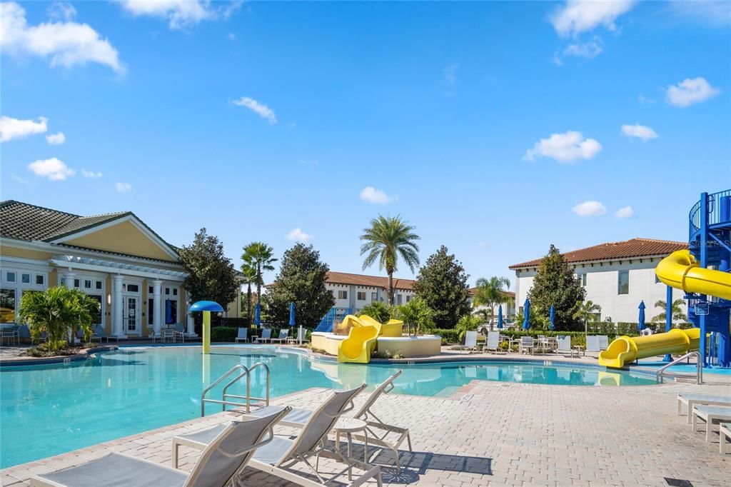 Active With Contract: $389,999 (3 beds, 3 baths, 2592 Square Feet)