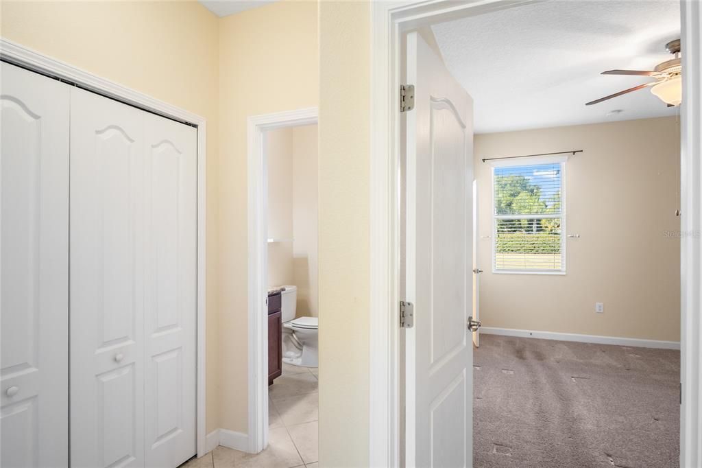 Active With Contract: $389,999 (3 beds, 3 baths, 2592 Square Feet)