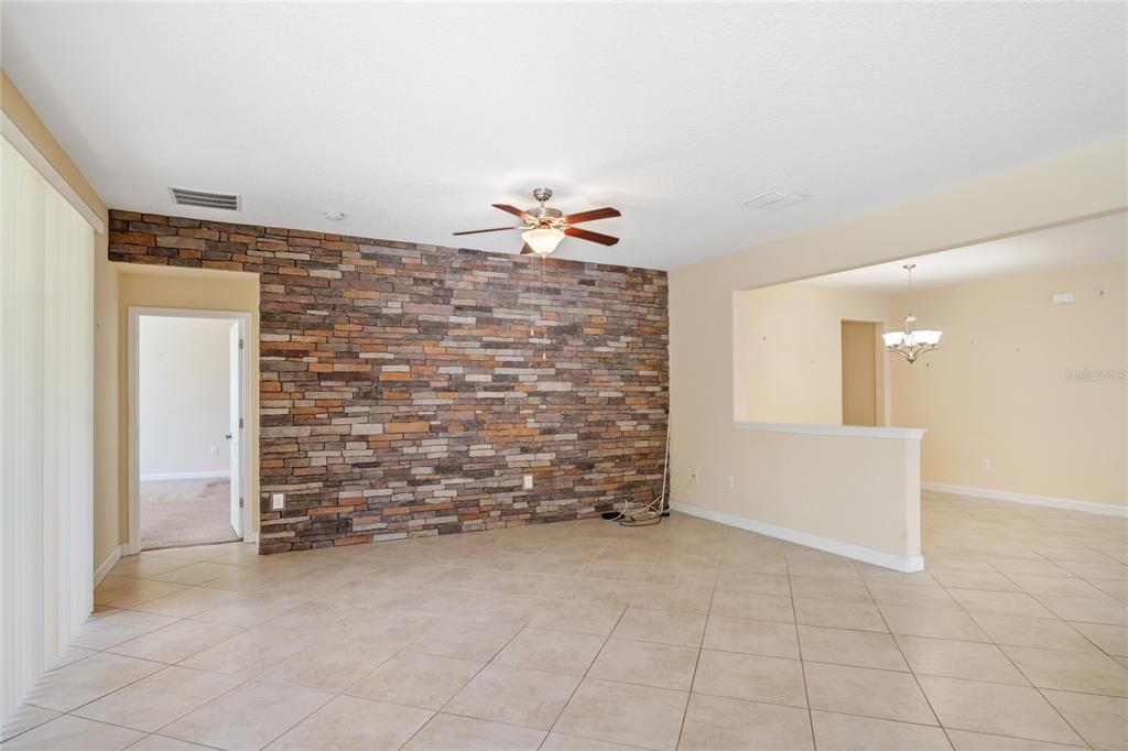 Active With Contract: $389,999 (3 beds, 3 baths, 2592 Square Feet)