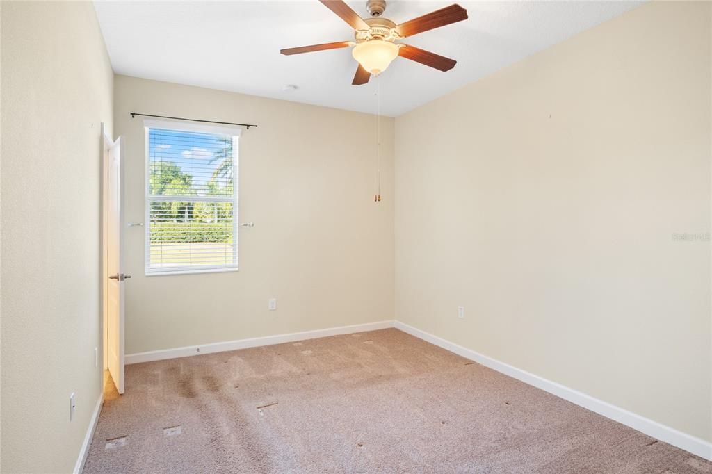 Active With Contract: $389,999 (3 beds, 3 baths, 2592 Square Feet)