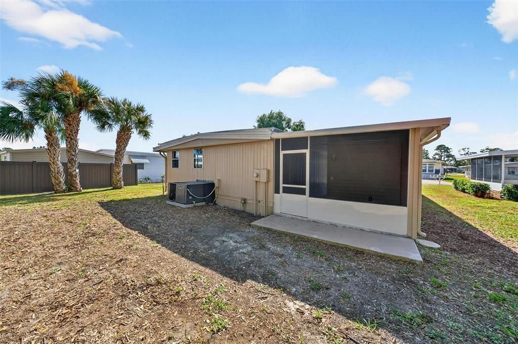 For Sale: $195,000 (2 beds, 2 baths, 1200 Square Feet)