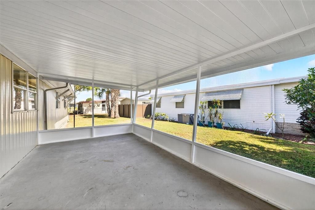 For Sale: $195,000 (2 beds, 2 baths, 1200 Square Feet)