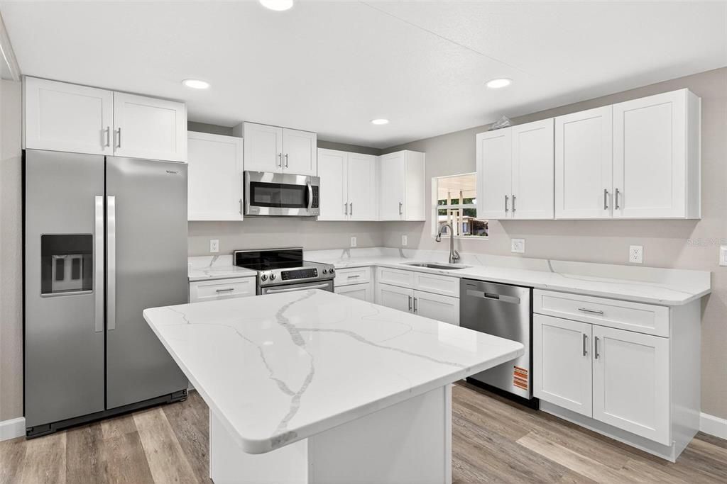 For Sale: $195,000 (2 beds, 2 baths, 1200 Square Feet)