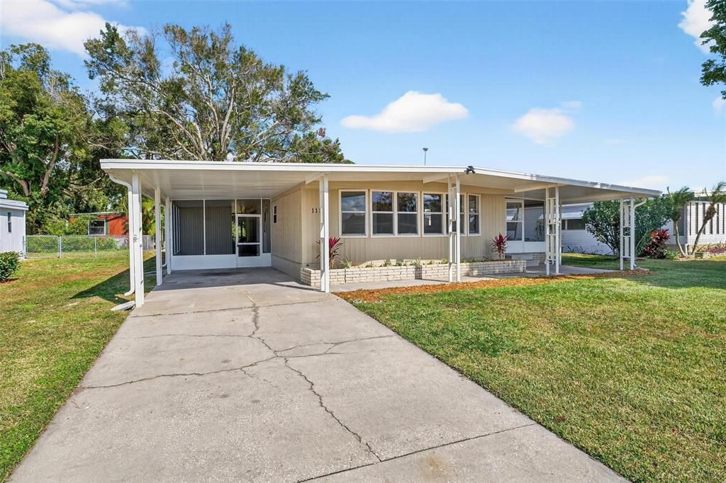 For Sale: $195,000 (2 beds, 2 baths, 1200 Square Feet)