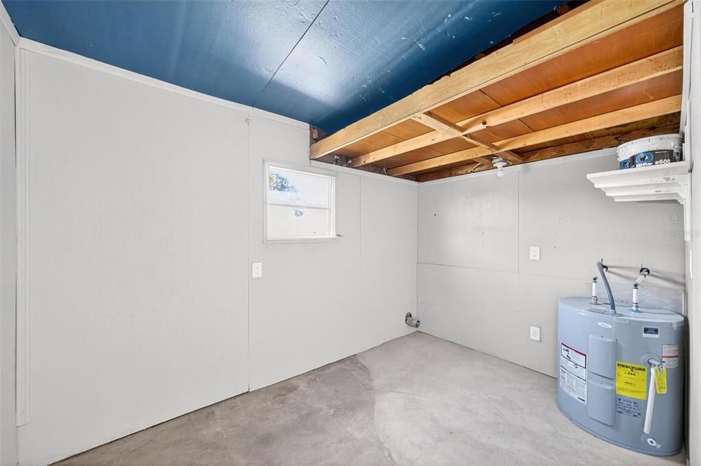 For Sale: $195,000 (2 beds, 2 baths, 1200 Square Feet)