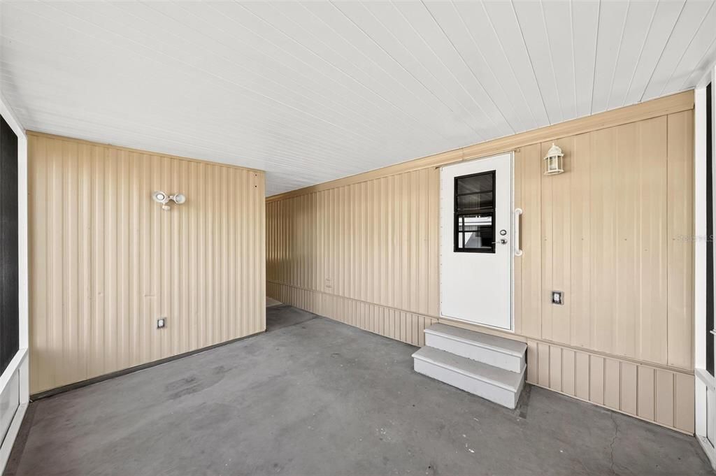 For Sale: $195,000 (2 beds, 2 baths, 1200 Square Feet)