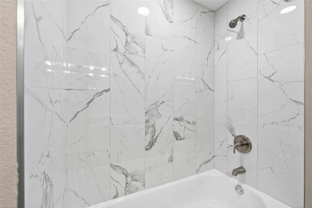 For Sale: $195,000 (2 beds, 2 baths, 1200 Square Feet)