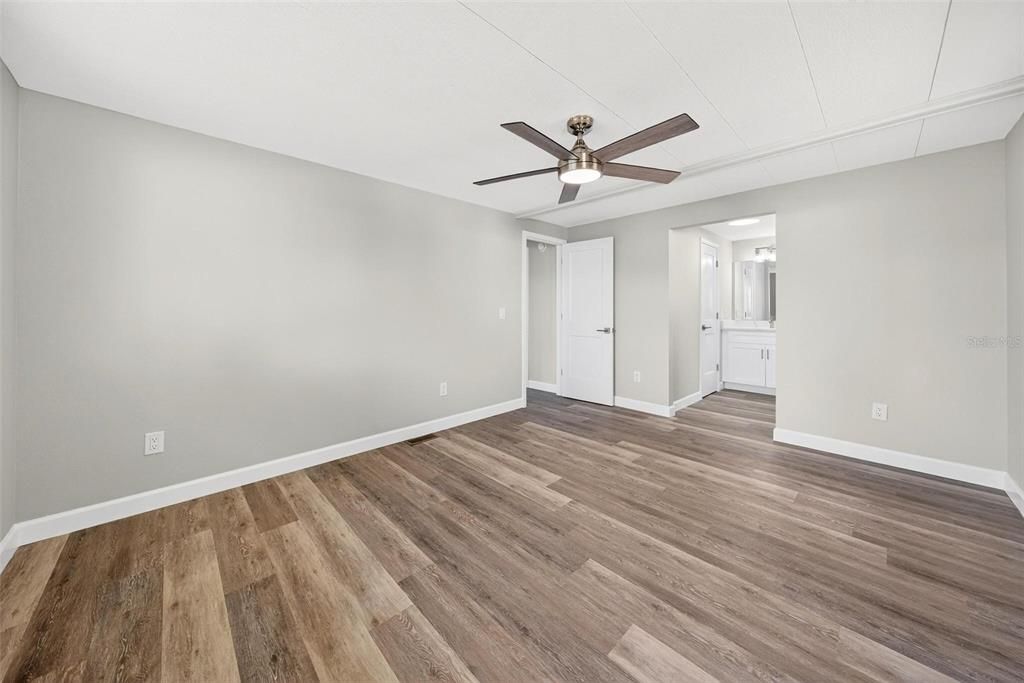 For Sale: $195,000 (2 beds, 2 baths, 1200 Square Feet)