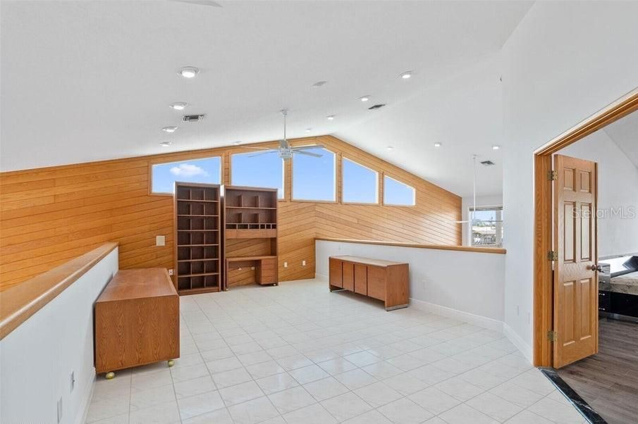 待售: $1,399,000 (5 贝兹, 4 浴室, 5615 平方英尺)