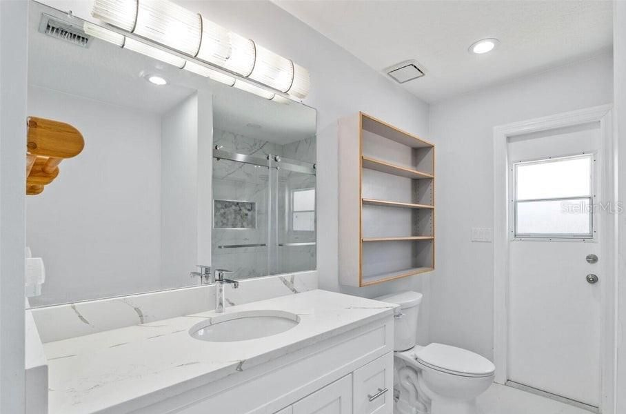 待售: $1,399,000 (5 贝兹, 4 浴室, 5615 平方英尺)