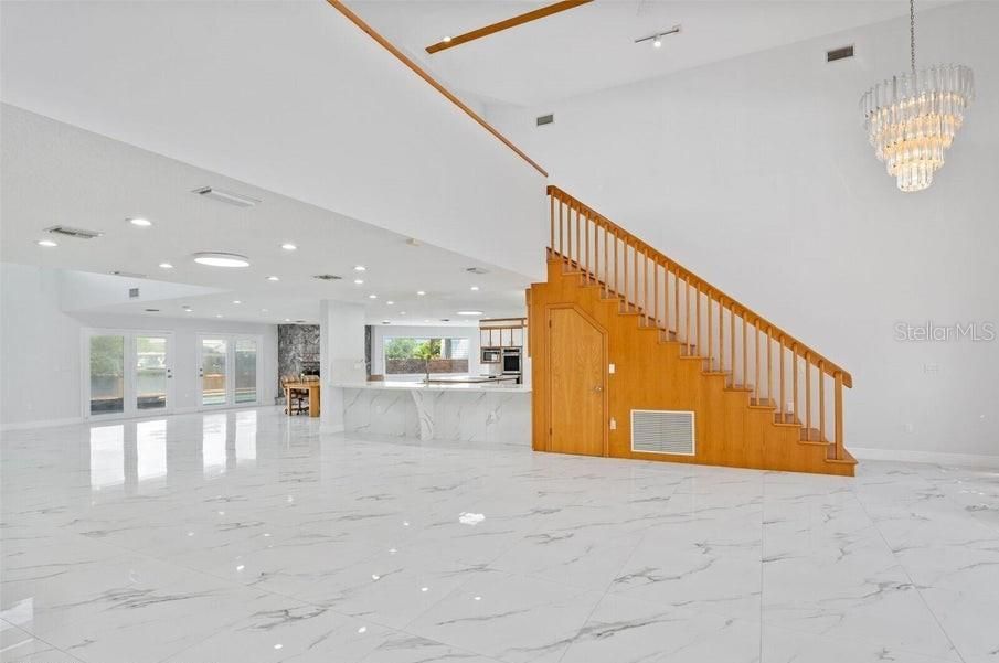 待售: $1,399,000 (5 贝兹, 4 浴室, 5615 平方英尺)