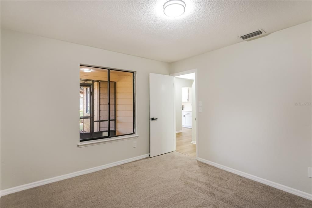 For Sale: $279,900 (3 beds, 2 baths, 1596 Square Feet)