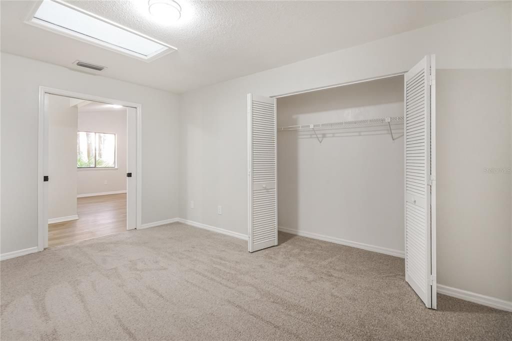 For Sale: $279,900 (3 beds, 2 baths, 1596 Square Feet)