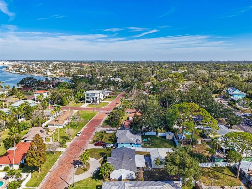 For Sale: $575,000 (3 beds, 2 baths, 1485 Square Feet)