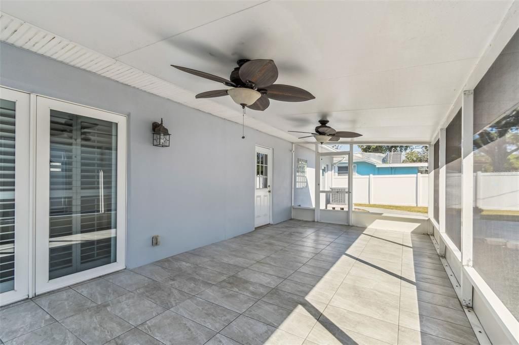 For Sale: $575,000 (3 beds, 2 baths, 1485 Square Feet)