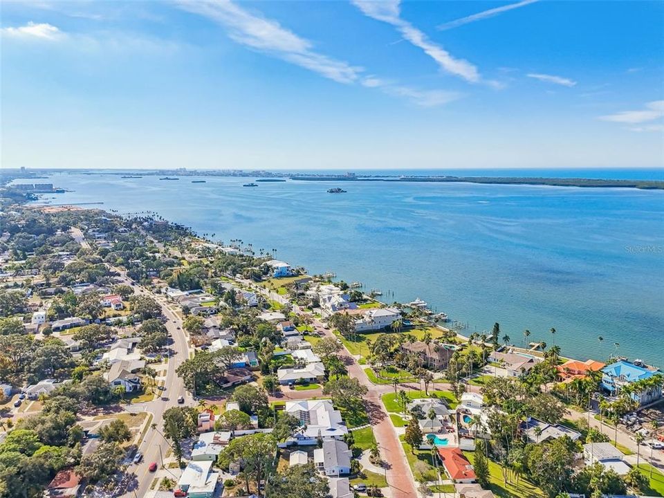 For Sale: $575,000 (3 beds, 2 baths, 1485 Square Feet)