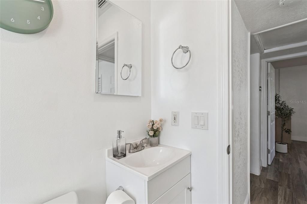 For Sale: $575,000 (3 beds, 2 baths, 1485 Square Feet)