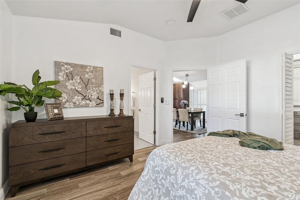 For Sale: $575,000 (3 beds, 2 baths, 1485 Square Feet)