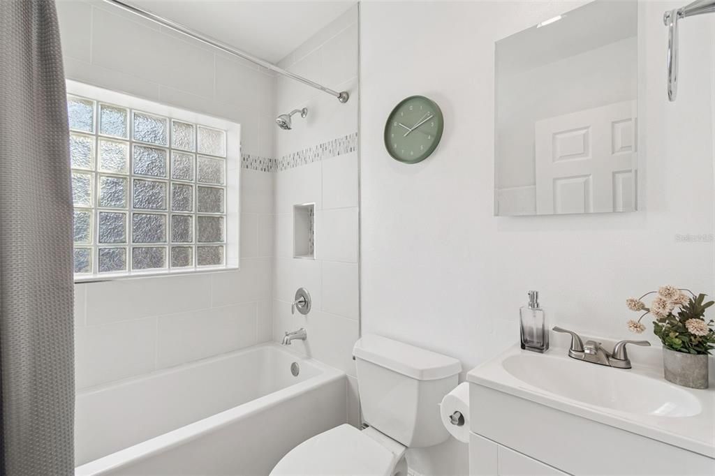 For Sale: $575,000 (3 beds, 2 baths, 1485 Square Feet)