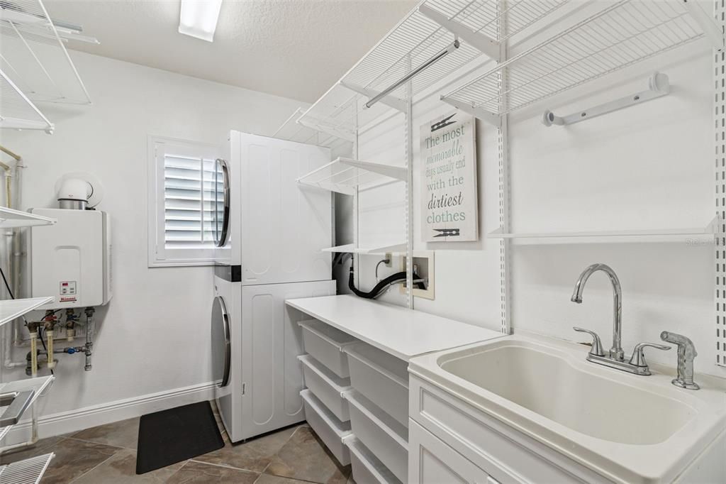 For Sale: $575,000 (3 beds, 2 baths, 1485 Square Feet)