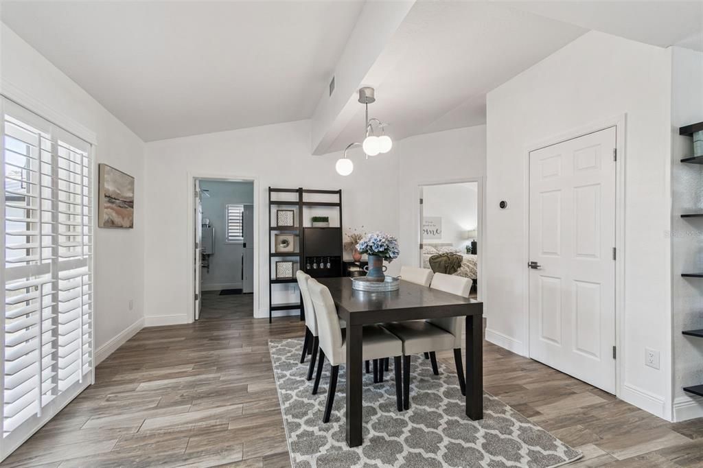 For Sale: $575,000 (3 beds, 2 baths, 1485 Square Feet)