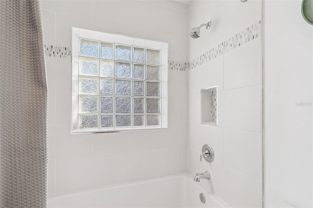 For Sale: $575,000 (3 beds, 2 baths, 1485 Square Feet)