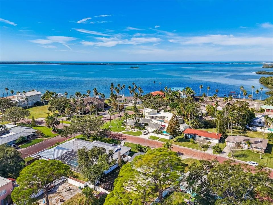 For Sale: $575,000 (3 beds, 2 baths, 1485 Square Feet)