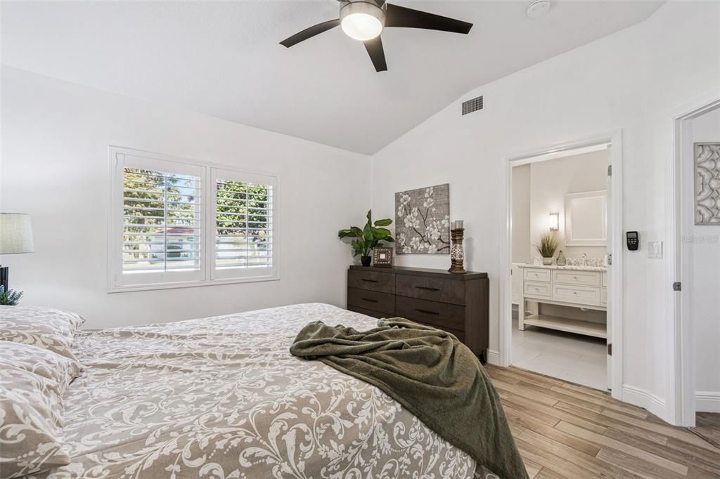 For Sale: $575,000 (3 beds, 2 baths, 1485 Square Feet)