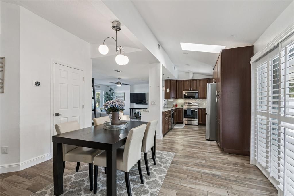 For Sale: $575,000 (3 beds, 2 baths, 1485 Square Feet)