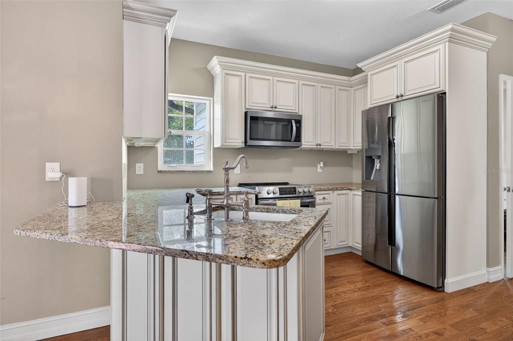 For Sale: $1,495,000 (6 beds, 4 baths, 2255 Square Feet)