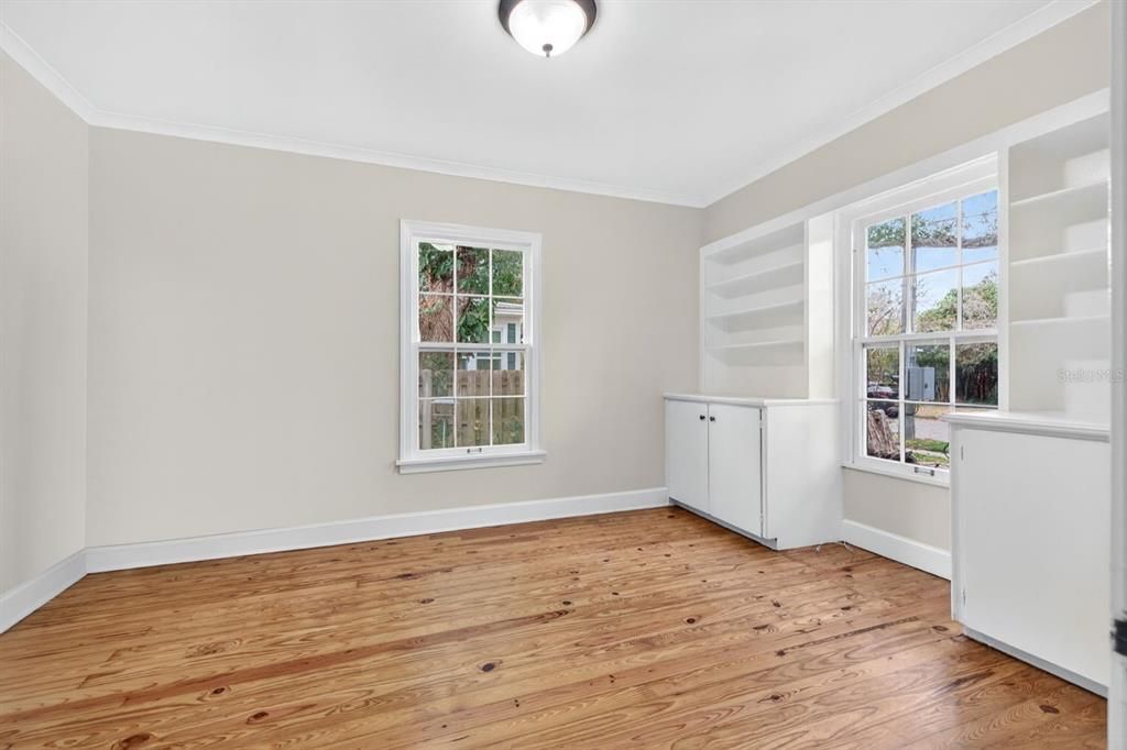 For Sale: $1,495,000 (6 beds, 4 baths, 2255 Square Feet)