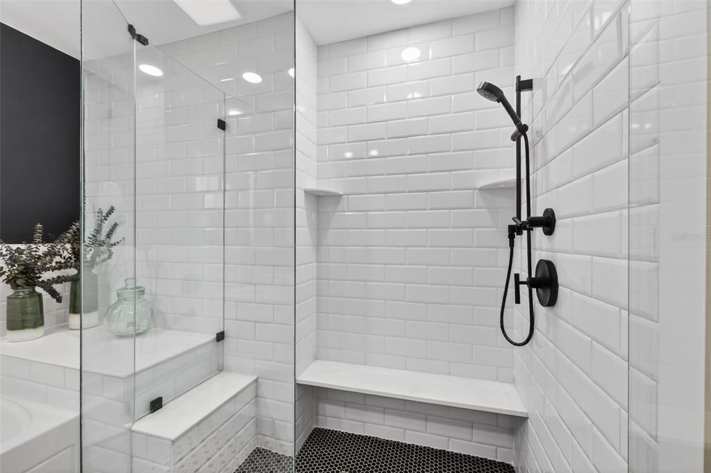 For Sale: $1,495,000 (6 beds, 4 baths, 2255 Square Feet)