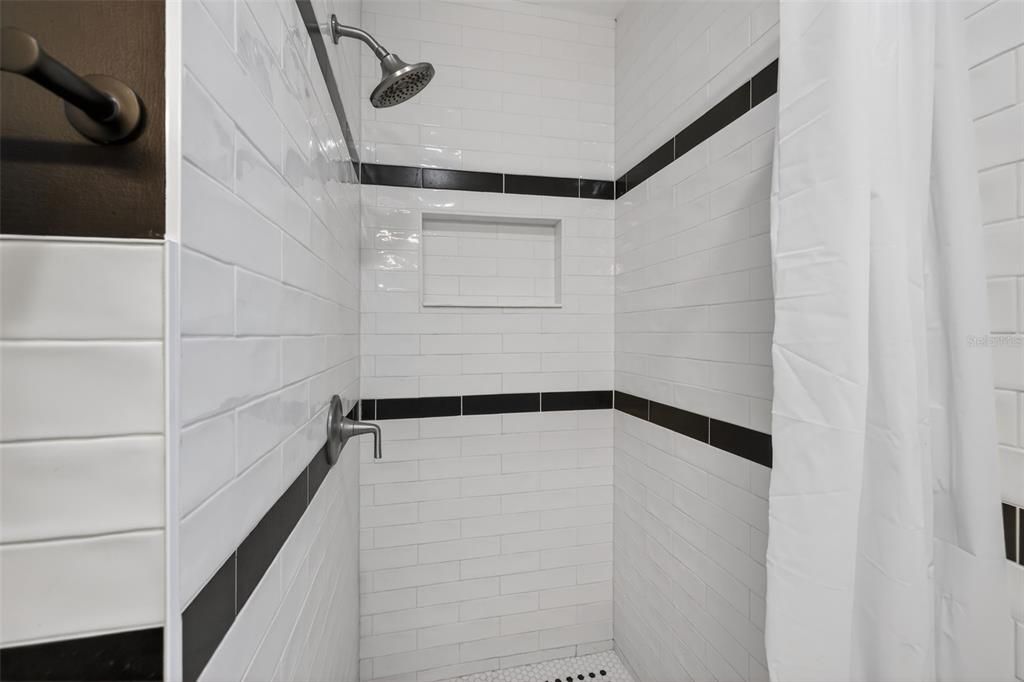 For Sale: $1,495,000 (6 beds, 4 baths, 2255 Square Feet)