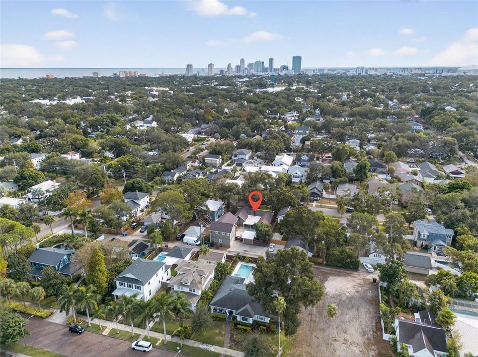 For Sale: $1,495,000 (6 beds, 4 baths, 2255 Square Feet)