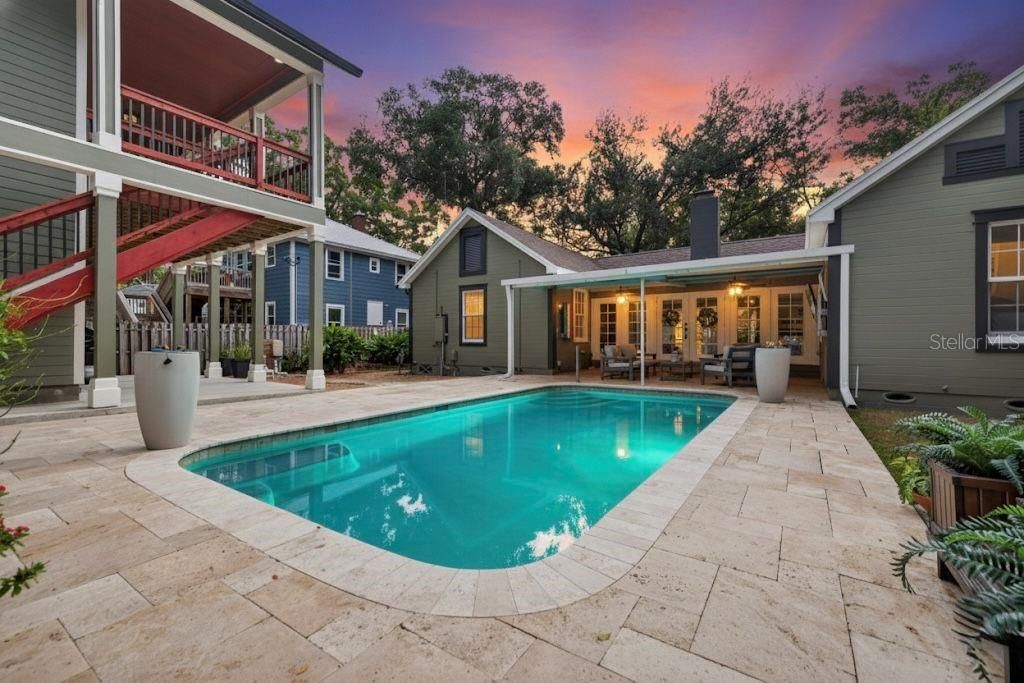 For Sale: $1,495,000 (6 beds, 4 baths, 2255 Square Feet)