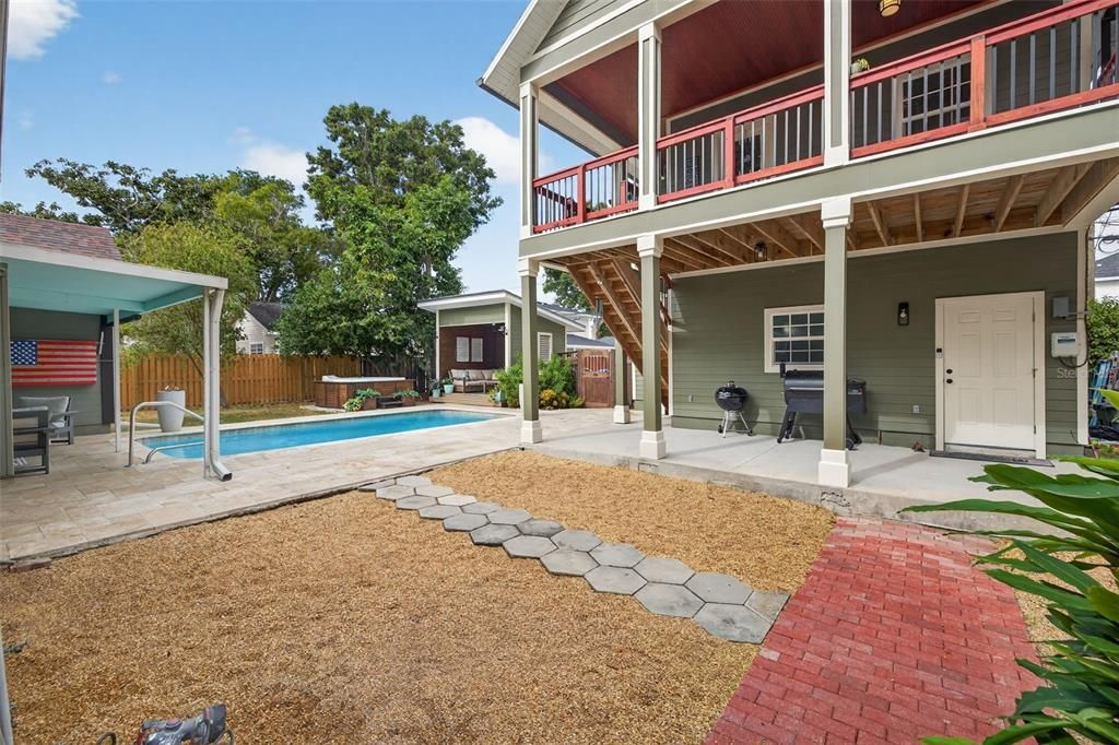 For Sale: $1,495,000 (6 beds, 4 baths, 2255 Square Feet)