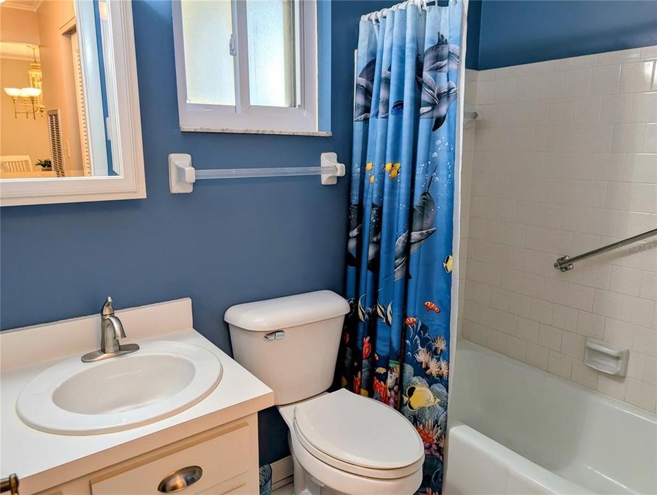 For Sale: $124,900 (2 beds, 2 baths, 1144 Square Feet)