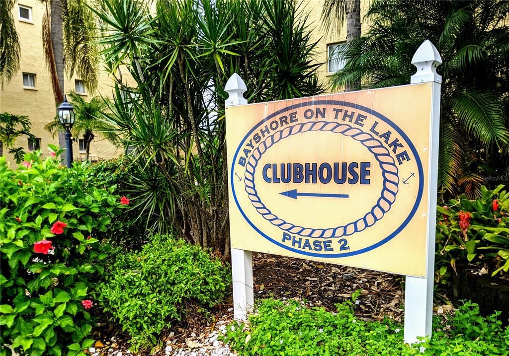 For Sale: $124,900 (2 beds, 2 baths, 1144 Square Feet)