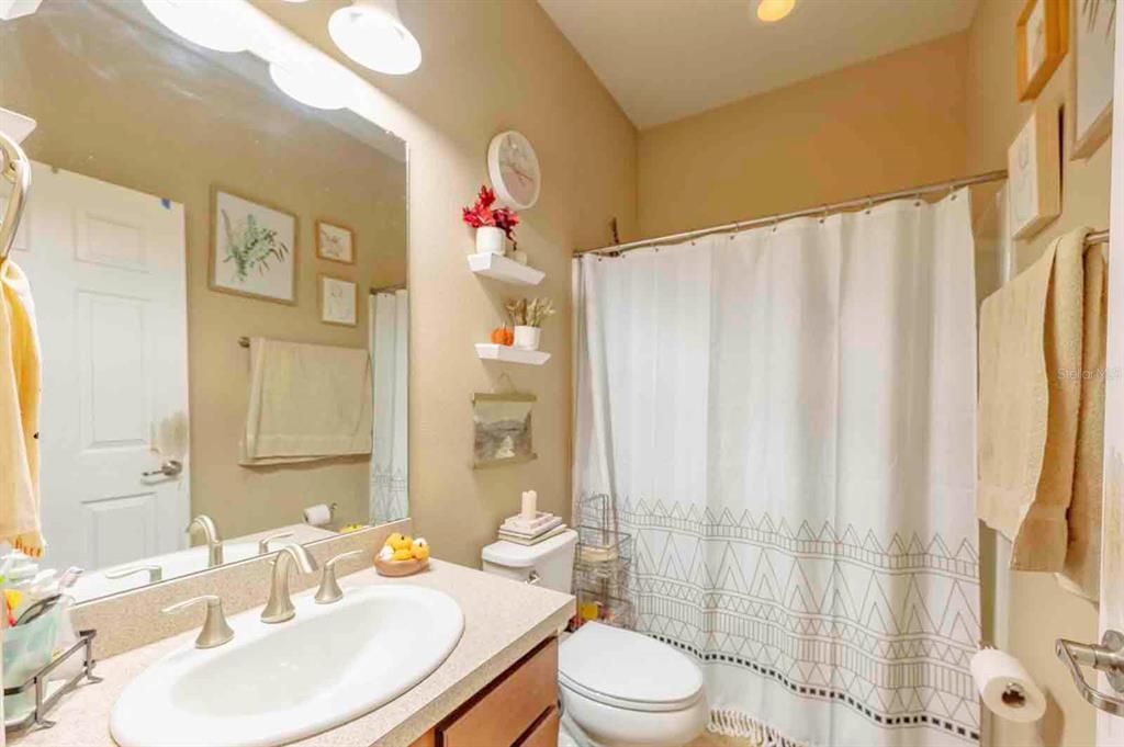 For Sale: $334,900 (3 beds, 2 baths, 1990 Square Feet)