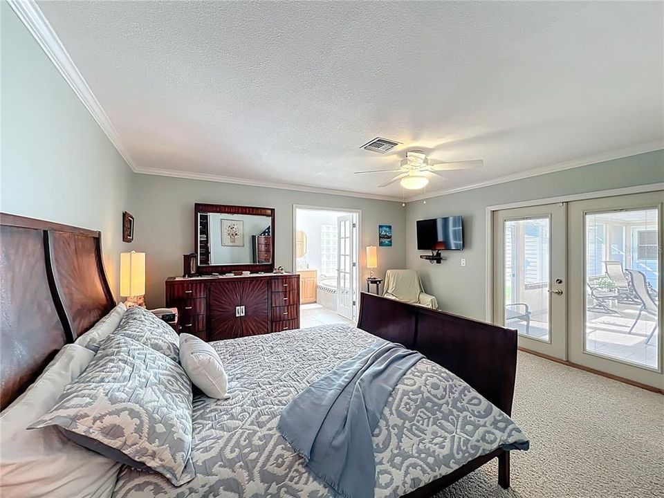 待售: $549,000 (4 贝兹, 3 浴室, 2075 平方英尺)