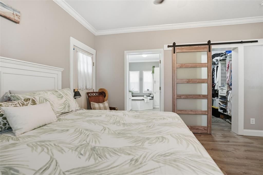 待售: $799,900 (4 贝兹, 3 浴室, 2308 平方英尺)