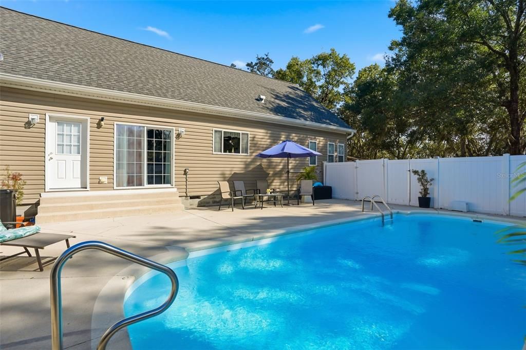 待售: $799,900 (4 贝兹, 3 浴室, 2308 平方英尺)