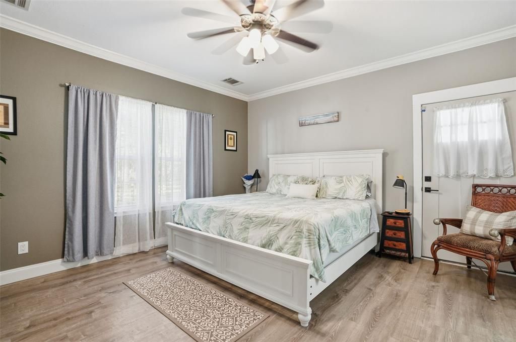 待售: $799,900 (4 贝兹, 3 浴室, 2308 平方英尺)