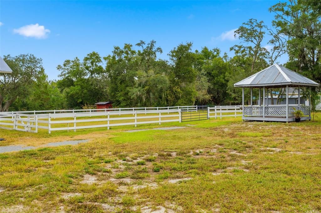 待售: $799,900 (4 贝兹, 3 浴室, 2308 平方英尺)