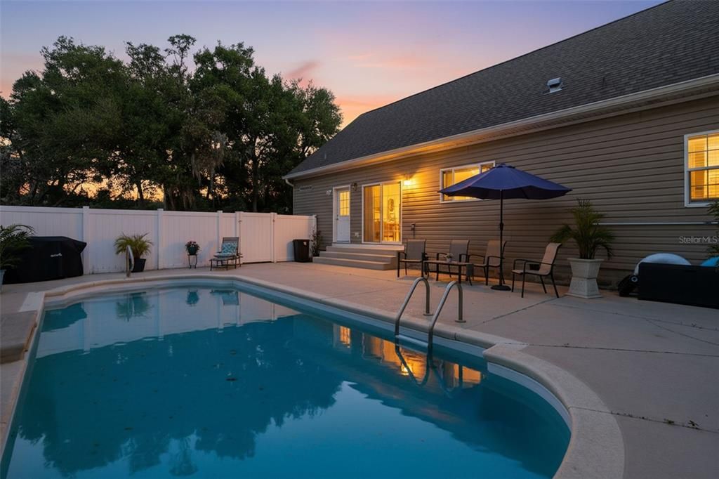 待售: $799,900 (4 贝兹, 3 浴室, 2308 平方英尺)