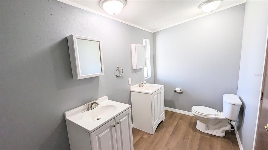 For Rent: $1,500 (4 beds, 2 baths, 1566 Square Feet)